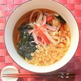 年明けうどん✿(カニカマとわかめ)